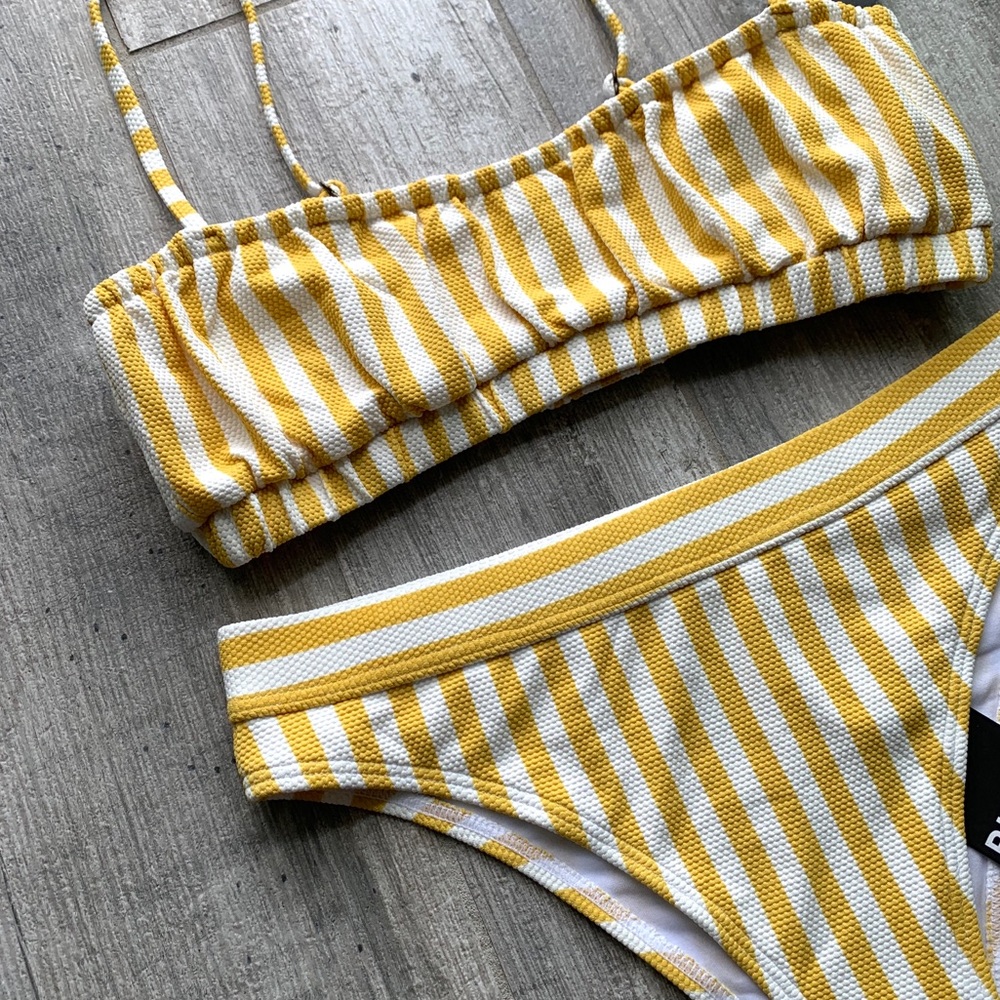 🔥🔥BILLABONG - RETRO STRIPE BRALETTE MAUI SET🔥🔥 - Picture 3 of 9